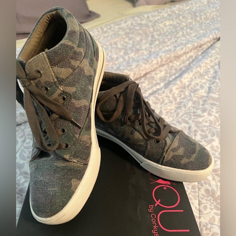 Cute camo shoes to wear almost anywhere.